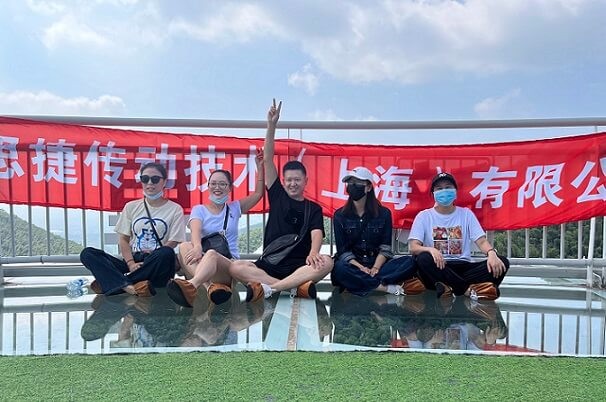 秋高氣爽，大家跟隨艾思捷一起團(tuán)建去呀
